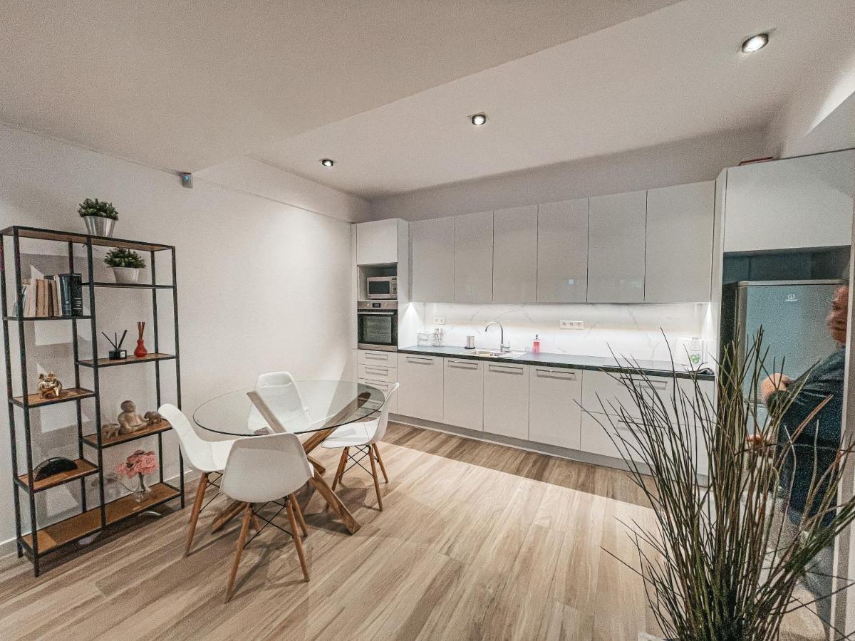 Pool Voula Apartment Close To Kavouri Beach By Cielo Homes Athen Eksteriør billede